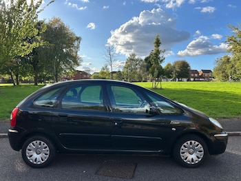 2005 (05) - 1.8i 16v Desire 5dr