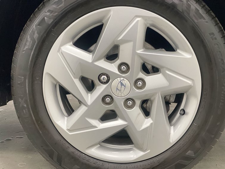 Used Hyundai KONA 2023 for sale - 77210534: Photo 15