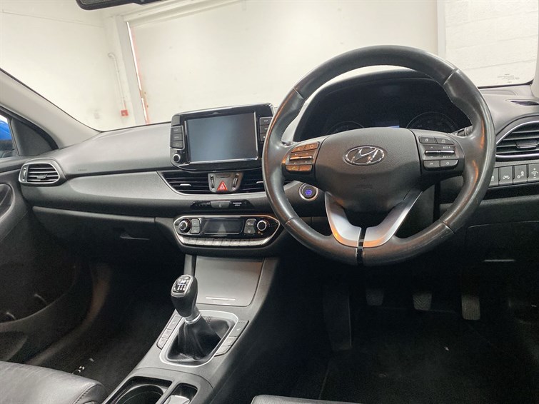 Used Hyundai i30 2018 for sale - 77210585: Photo 32