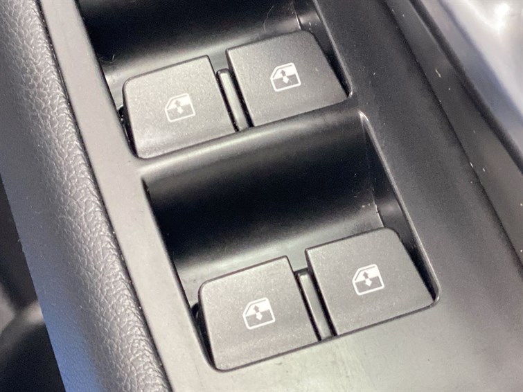 Used Hyundai i30 2018 for sale - 77210585: Photo 33