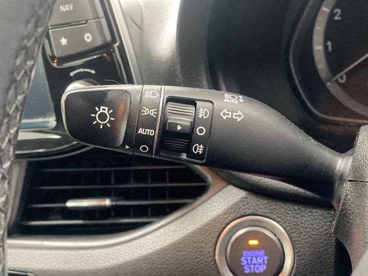 Used Hyundai i30 2018 for sale - 77210585: Photo 38