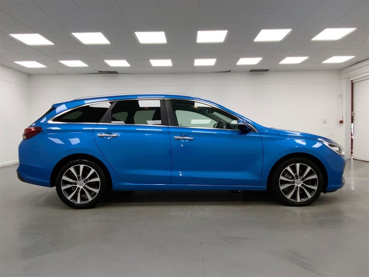 Used Hyundai i30 2018 for sale - 77210585: Photo 5