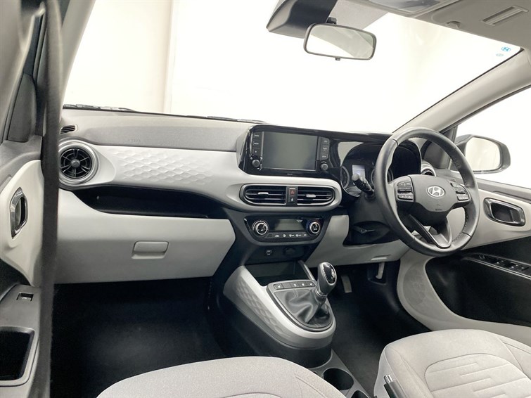 Used Hyundai i10 2022 for sale - 77770476: Photo 2