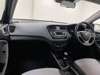 Used Hyundai i20 2016 for sale - 74714460: Photo