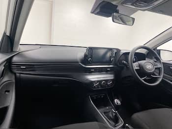 Used Hyundai i20 2024 for sale - 79578116: Photo