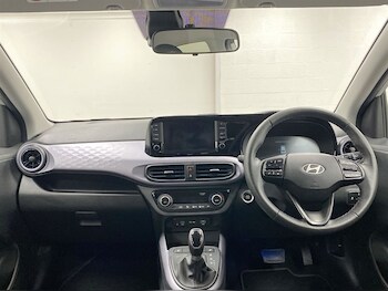 Used Hyundai i10 2024 for sale - 77210616: Photo