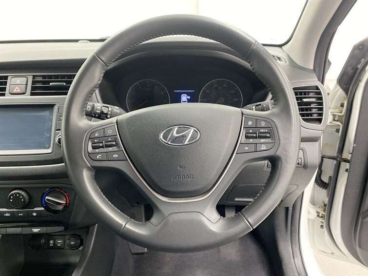 Used Hyundai i20 2020 for sale - 78081392: Photo 44
