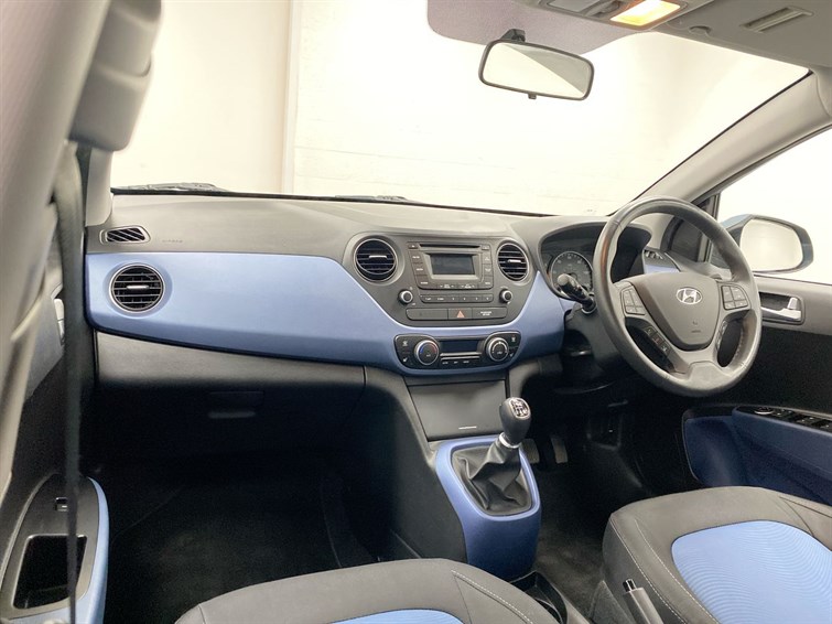 Used Hyundai i10 2016 for sale - 77613672: Photo 2