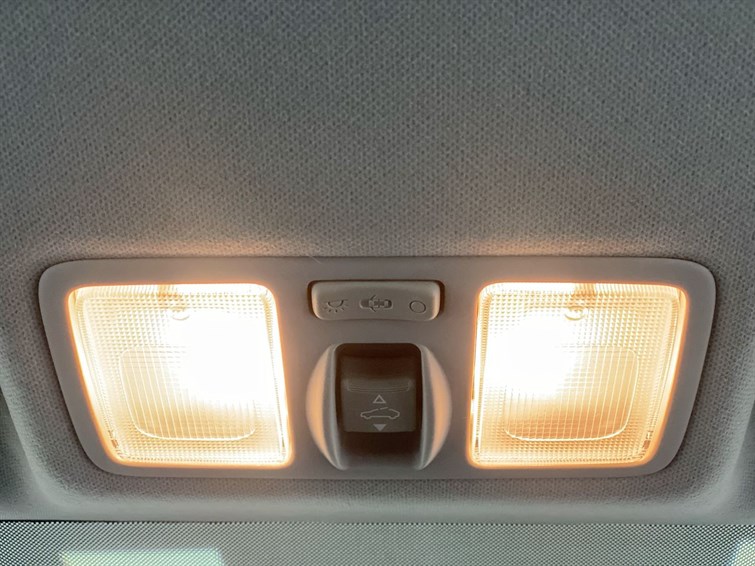 Used Hyundai i10 2016 for sale - 77613672: Photo 51