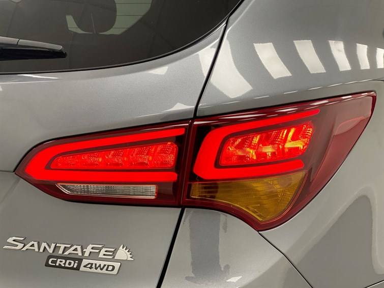 Used Hyundai Santa Fe 2018 for sale - 77910441: Photo 22