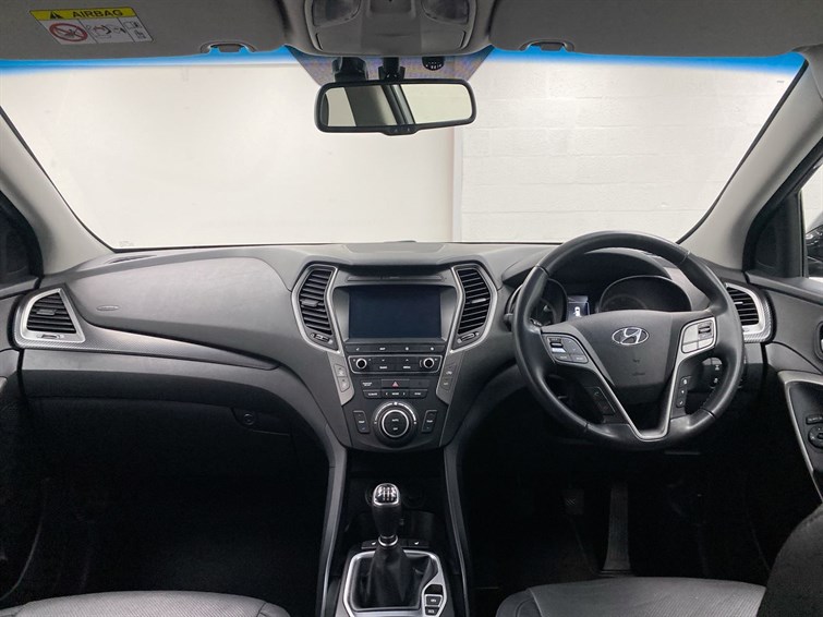 Used Hyundai Santa Fe 2018 for sale - 77910441: Photo 4