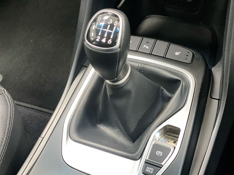 Used Hyundai Santa Fe 2018 for sale - 77910441: Photo 49