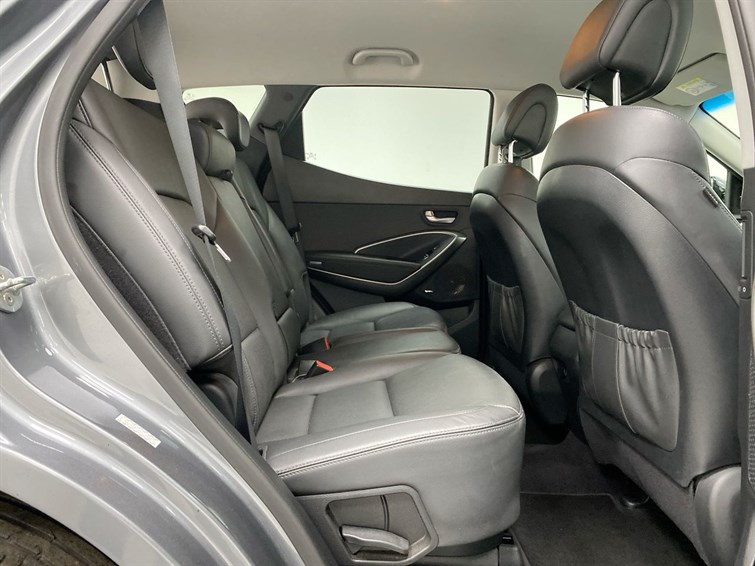 Used Hyundai Santa Fe 2018 for sale - 77910441: Photo 62