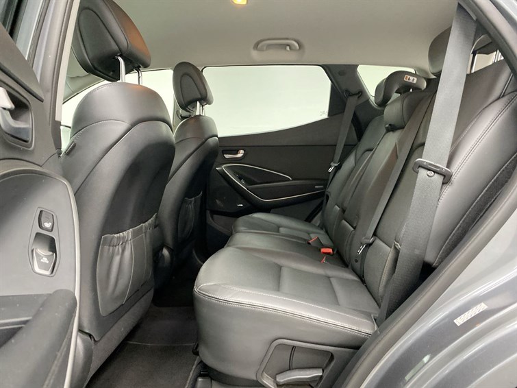 Used Hyundai Santa Fe 2018 for sale - 77910441: Photo 63