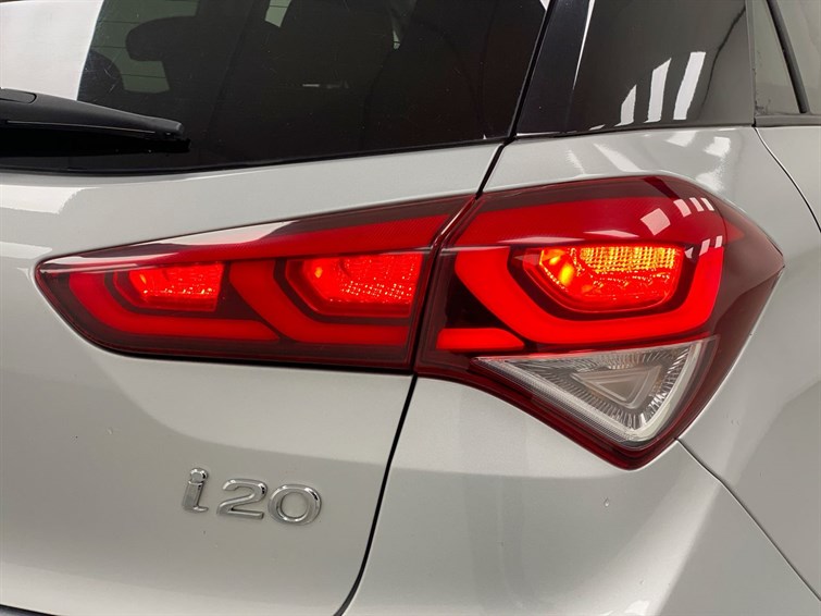 Used Hyundai i20 2017 for sale - 77359877: Photo 22