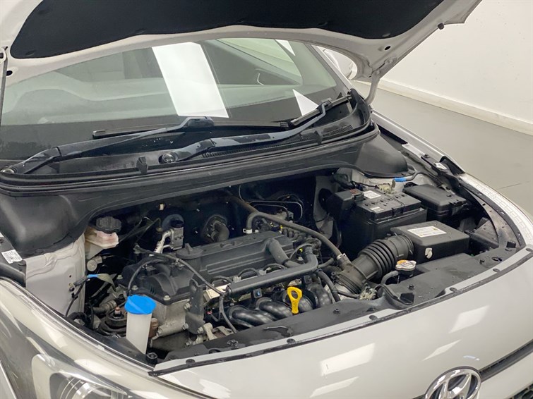 Used Hyundai i20 2017 for sale - 77359877: Photo 31