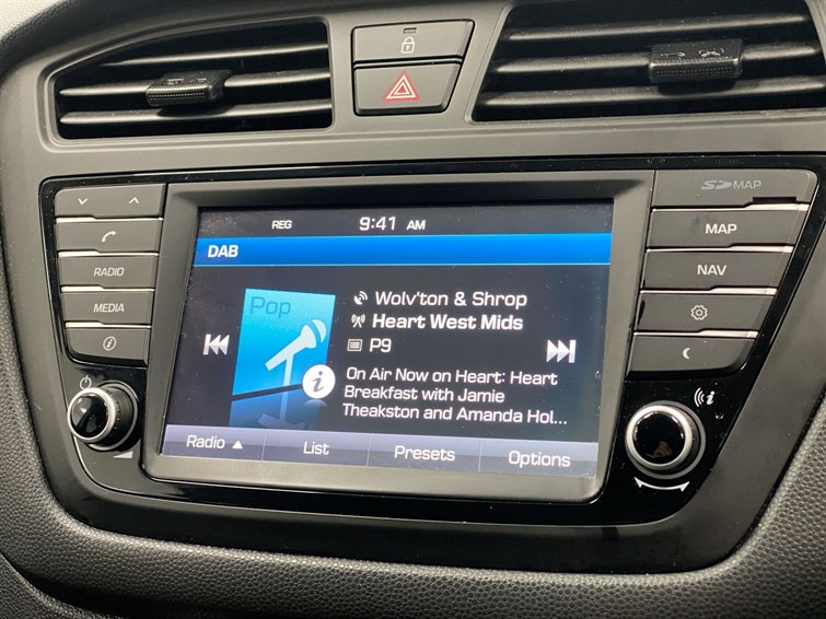 Used Hyundai i20 2017 for sale - 77359877: Photo 47