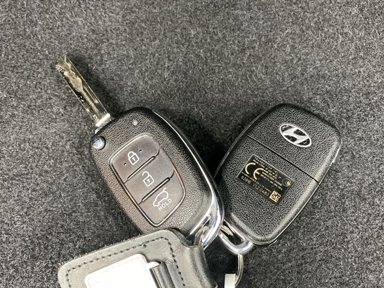 Used Hyundai i20 2017 for sale - 77359877: Photo 61