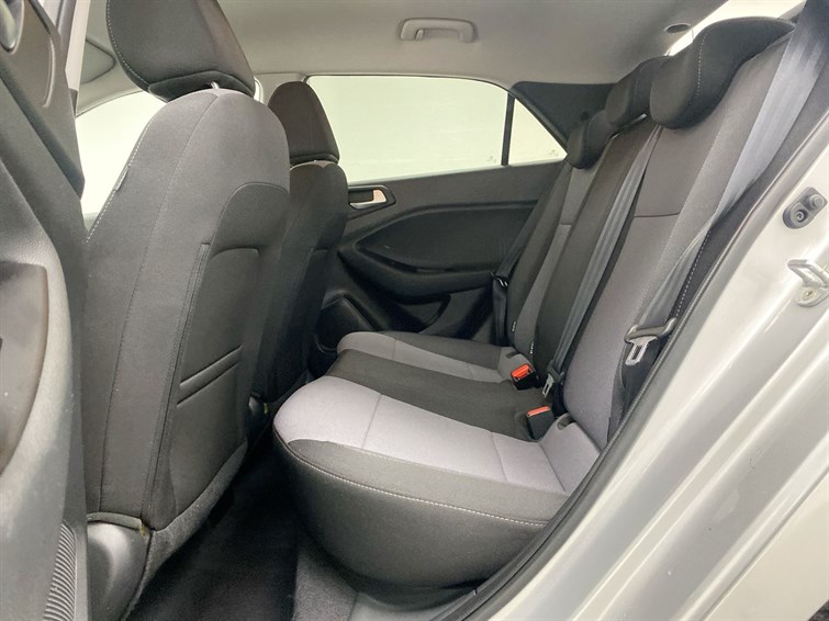 Used Hyundai i20 2017 for sale - 77359877: Photo 63