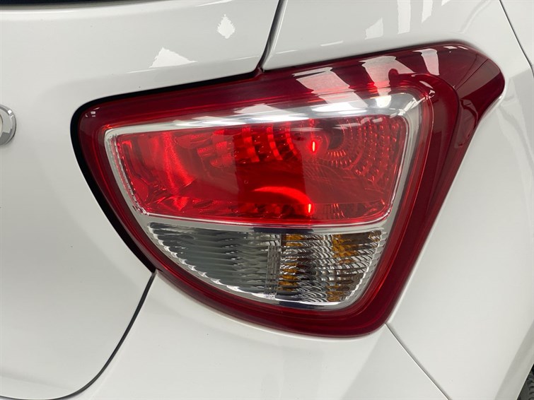 Used Hyundai i10 2015 for sale - 77210623: Photo 23