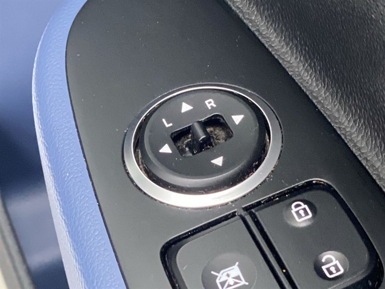 Used Hyundai i10 2015 for sale - 77210623: Photo 35