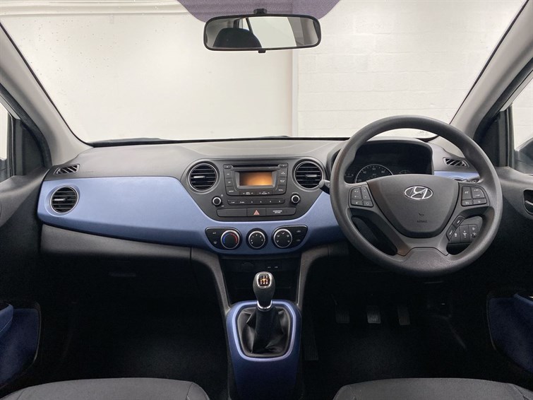 Used Hyundai i10 2015 for sale - 77210623: Photo 4