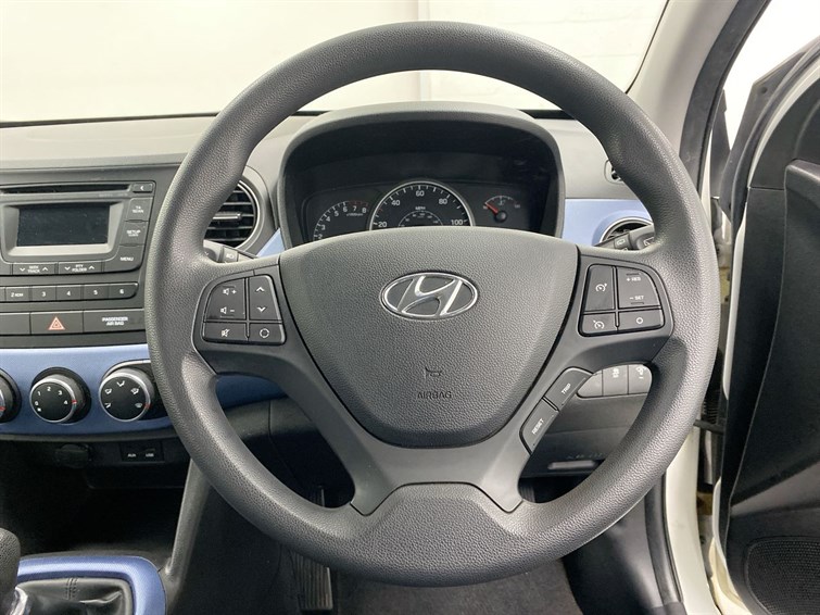 Used Hyundai i10 2015 for sale - 77210623: Photo 44
