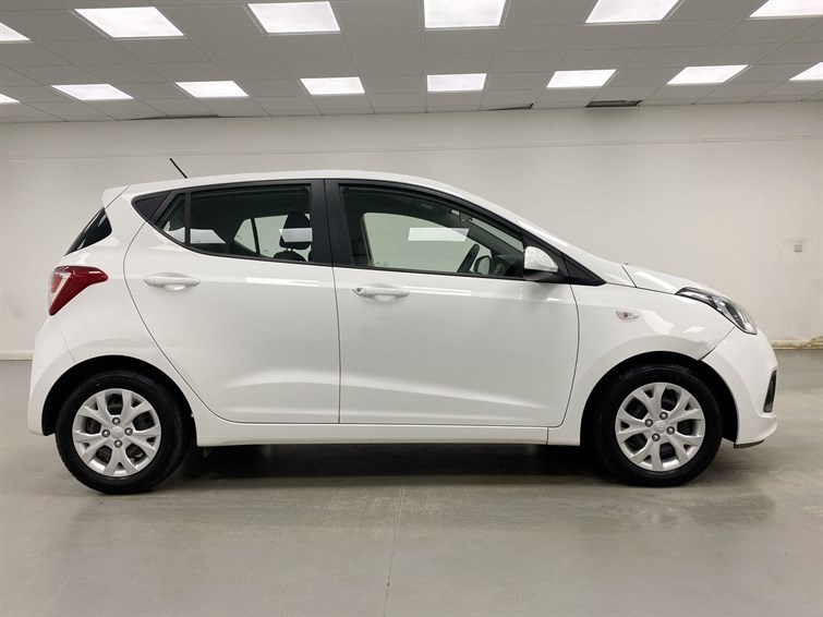 Used Hyundai i10 2015 for sale - 77210623: Photo 5