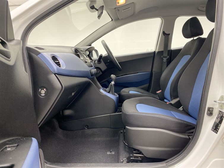 Used Hyundai i10 2015 for sale - 77210623: Photo 52