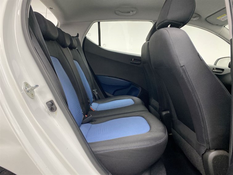 Used Hyundai i10 2015 for sale - 77210623: Photo 61