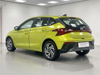 Used Hyundai i20 2024 for sale - 77210499: Photo