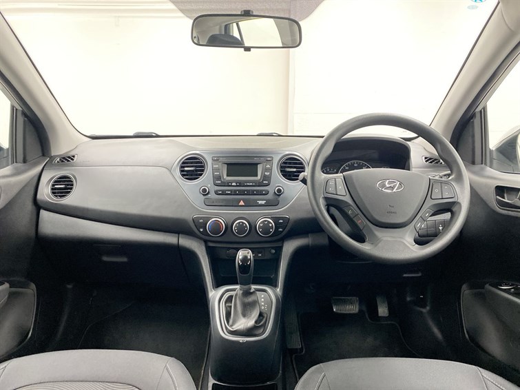 Used Hyundai i10 2018 for sale - 78081360: Photo 4