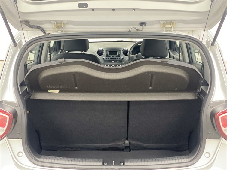 Used Hyundai i10 2018 for sale - 78081360: Photo 64