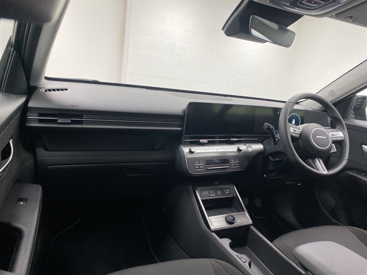 Used Hyundai KONA 2025 for sale - 77210649: Photo 2