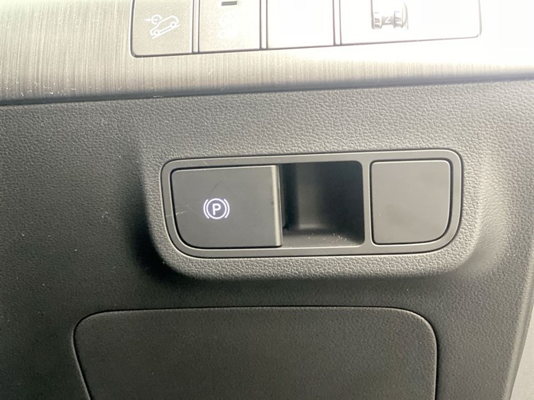 Used Hyundai KONA 2025 for sale - 77210649: Photo 52