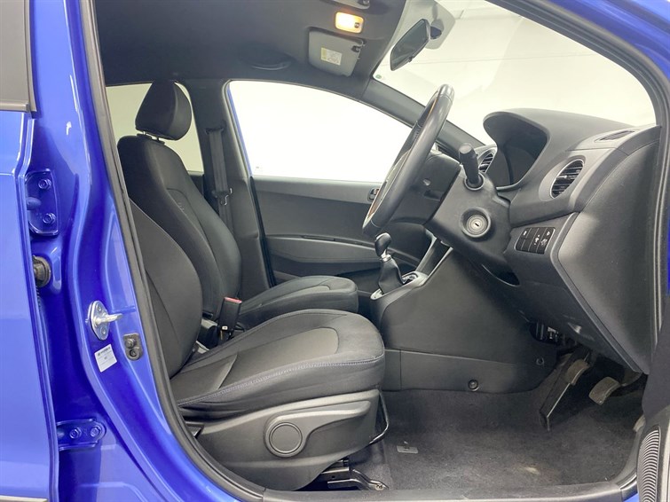 Used Hyundai i10 2018 for sale - 77292787: Photo 32