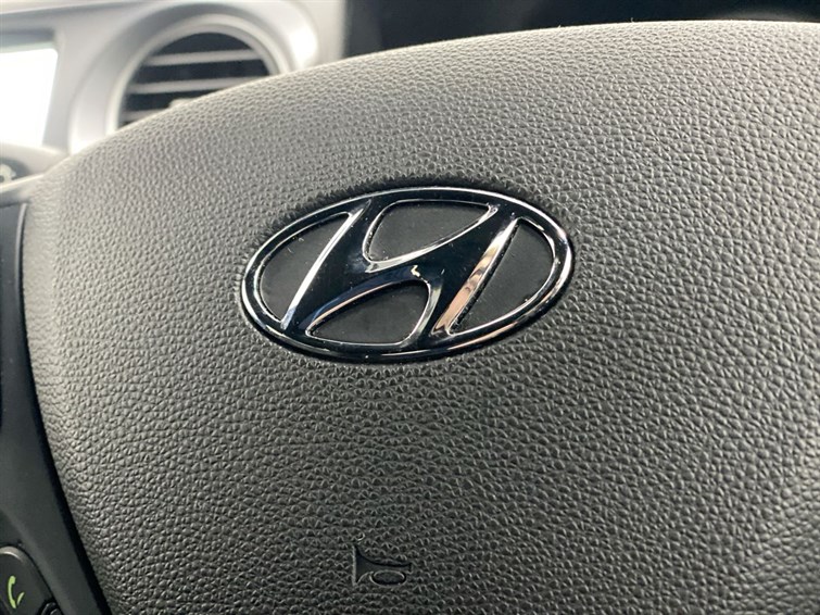 Used Hyundai i10 2018 for sale - 77292787: Photo 43