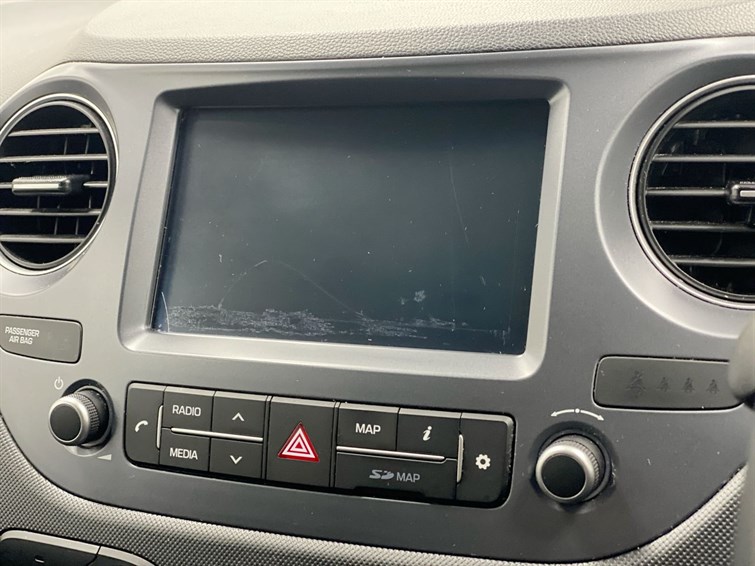 Used Hyundai i10 2018 for sale - 77292787: Photo 45