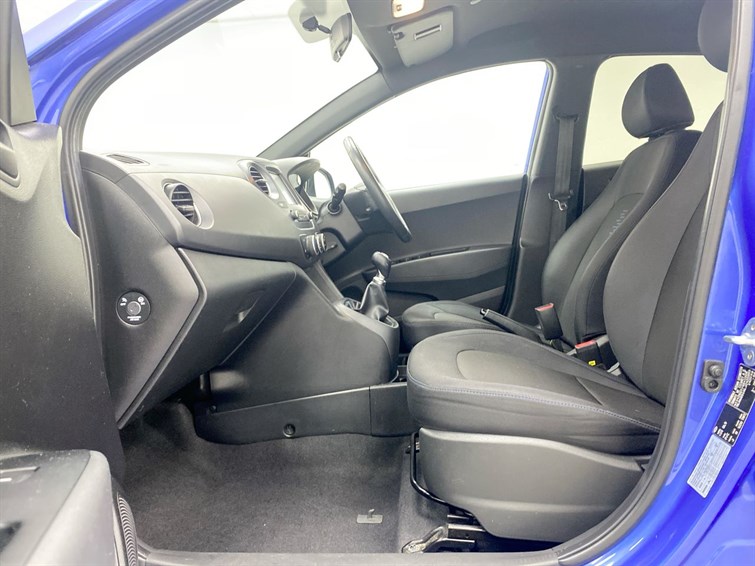 Used Hyundai i10 2018 for sale - 77292787: Photo 54