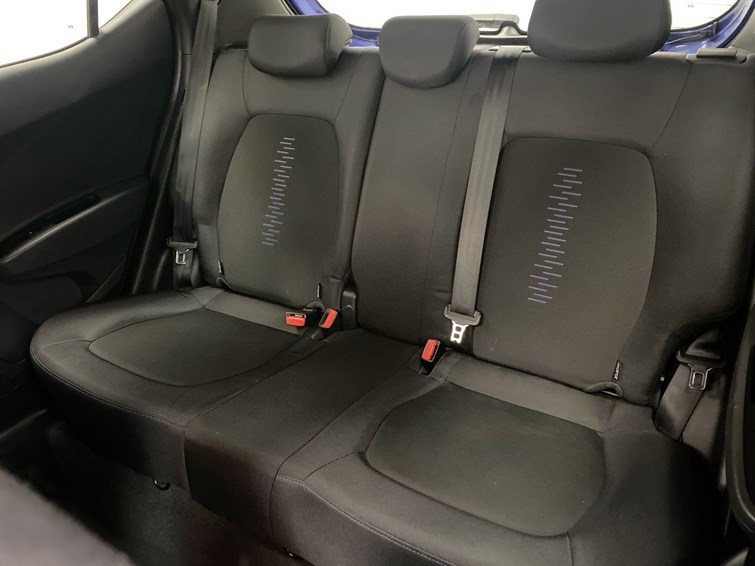 Used Hyundai i10 2018 for sale - 77292787: Photo 8