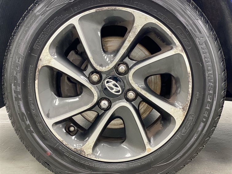 Used Hyundai i10 2018 for sale - 77292787: Photo 9