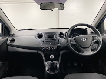 Used Hyundai i10 2018 for sale - 78363805: Photo