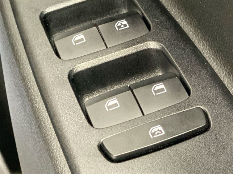 Used Hyundai i10 2024 for sale - 78117364: Photo 34