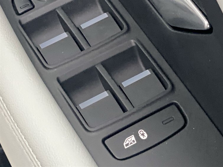 Used Jaguar E-Pace 2023 for sale - 77210469: Photo 34