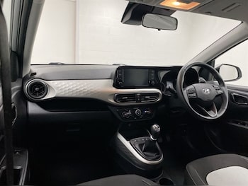 Used Hyundai i10 2020 for sale - 78277401: Photo