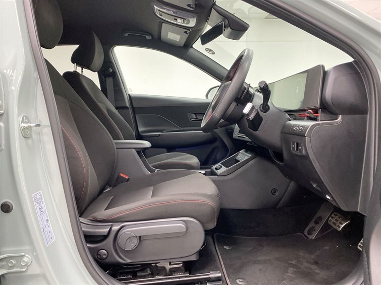 Used Hyundai KONA 2024 for sale - 77512121: Photo 32