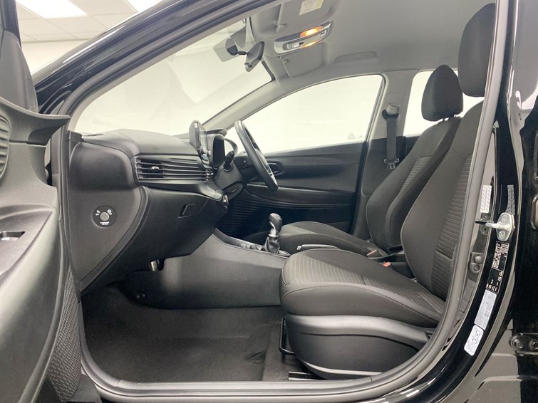 Used Hyundai i20 2021 for sale - 77268793: Photo 53