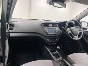 Used Hyundai i20 2019 for sale - 74991479: Photo