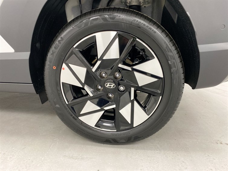 Used Hyundai KONA 2025 for sale - 77755042: Photo 12