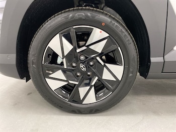 Used Hyundai KONA 2025 for sale - 77755042: Photo